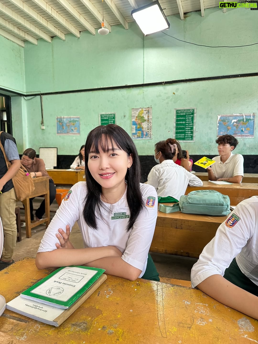 Wint Yamone Naing - 524 Likes - ငယ်ငယ်တုန်းကဆို ကျောင်းမှာရော အတန်းထဲမှာရော ကျုရှင်မှာပါ မစွံတဲ့အဖွဲ့ကပါ 🤪 #MoMo #wintyamonenaing