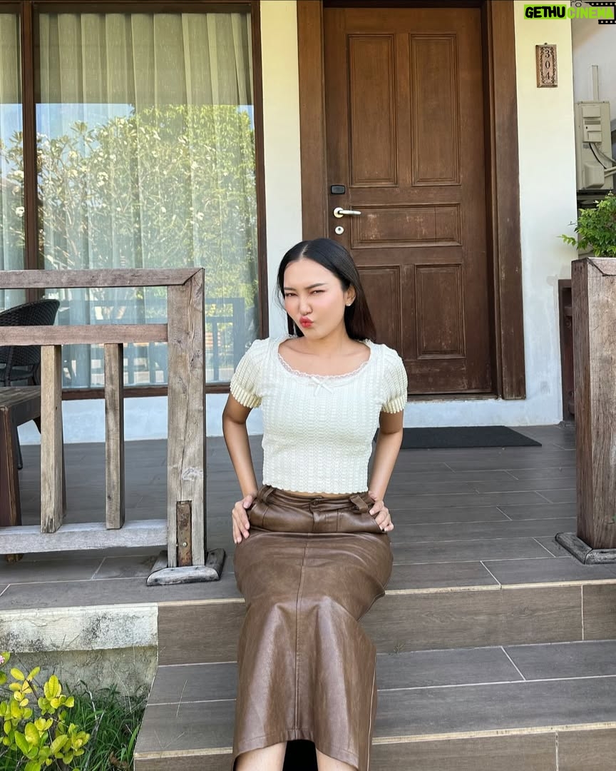 Wint Yamone Naing - 507 Likes - မလွမ်းရဲသေးဘူးမောင်ရယ် 🫶