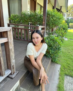 Wint Yamone Naing Instagram - မလွမ်းရဲသေးဘူးမောင်ရယ် 🫶