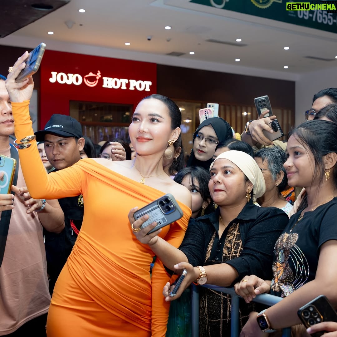 Wint Yamone Naing - 703 Likes - Fan Meet Day of အမုန်းမြစ် ❤️‍🔥 #MoMo #wintyamonenaing