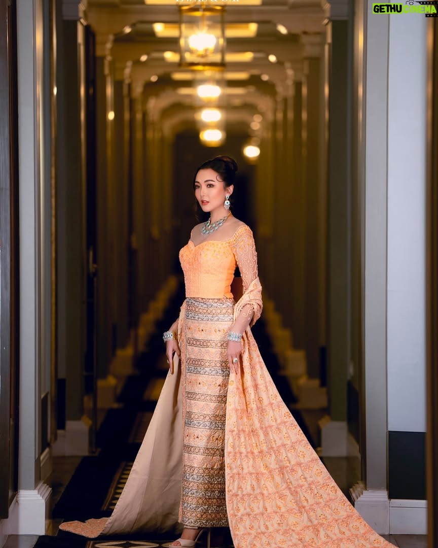 Wint Yamone Naing - 587 Likes - အမျိုးသမီးတစ်ယောက်ရဲ့အလှဆုံးအချိန်ကဘယ်ချိန်လဲ 🧡

Zwal and Sai Fashion Collection Mandalay