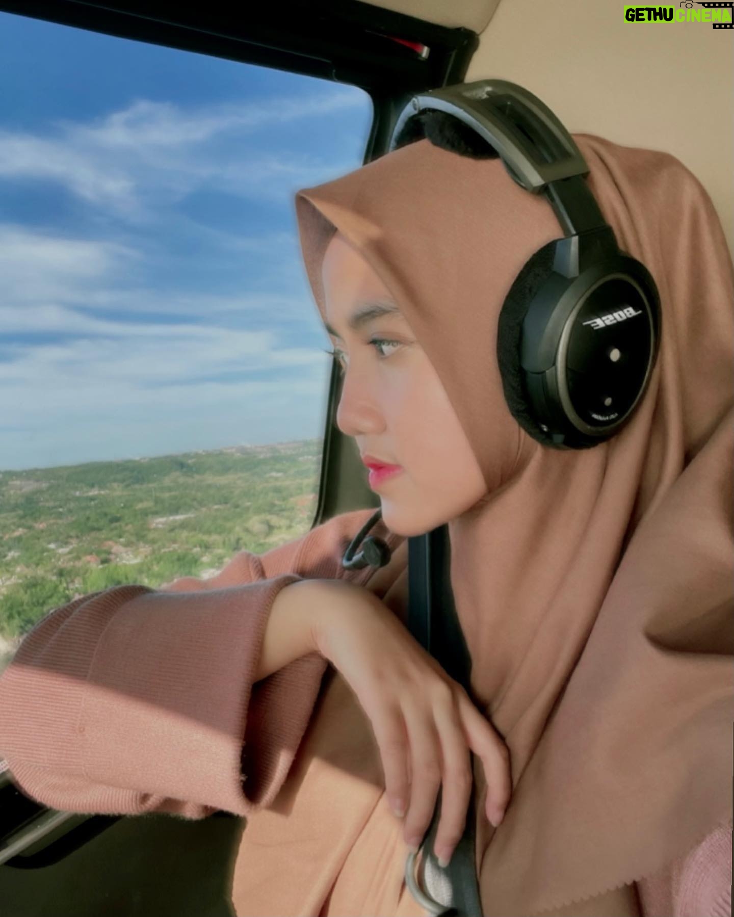 Wirda Mansur - 269.4K Likes - Gapapa punya impian yang tinggi, asal kitanya di atas 😀😜🥰