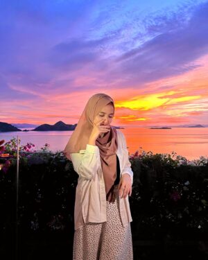 Wirda Mansur Instagram - Bahkan ga butuh filter 😍✨
Masya Allah..