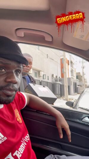 Wumi Toriola Instagram - Ah ah!! @officerwoos You want keep am for chair keh?!!! OYAAAA!!!! 🙄
.
Gingerrr premieres tomorrow and it hits cinemas nationwide from September 26th!