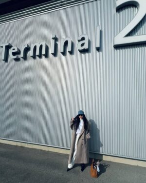 Wutt Hmone Shwe Yi Instagram - Airport fit checked ✅❄️🌬️