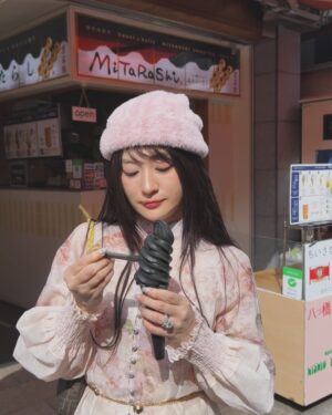 Wutt Hmone Shwe Yi Instagram - Kyoto Story . 🍦🪭💖🪄🏔️🍡🌸 🍦