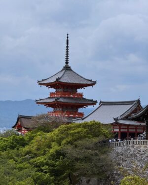 Wutt Hmone Shwe Yi Instagram - Kyoto Story . 🍦🪭💖🪄🏔️🍡🌸 🍦