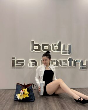 Wutt Hmone Shwe Yi Instagram - PILATES, New challenge alert 🚨🤸🧘♀️#wutthmoneshweyi #fitnessaddiction