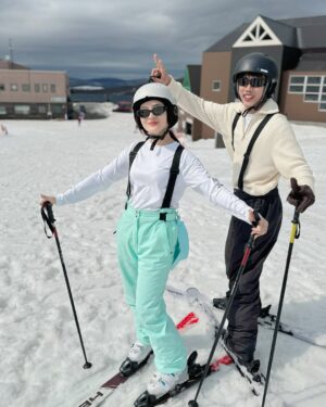 Wutt Hmone Shwe Yi Instagram - Hokkaido recap ❄️⛷️🎿🇯🇵☃️
#wutthmoneshweyi
#hokkaidosgram