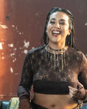 Yahaira Plasencia Instagram - “Las Mujeres también se equivocan” ft. @yahairaplasencia ya está disponible en todas las plataformas digitales!! 😍🫶

🇵🇪 & 🇦🇷 unidos en esta canción ❤️

📸 @baezer