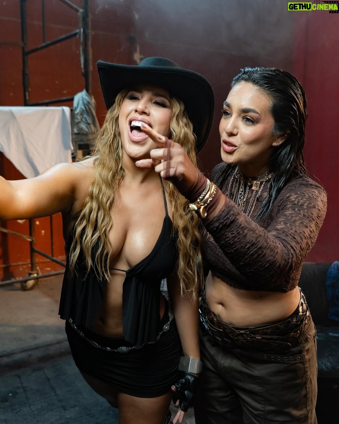 Yahaira Plasencia - 43.9K Likes - “Las Mujeres también se equivocan” ft. @yahairaplasencia ya está disponible en todas las plataformas digitales!! 😍🫶

🇵🇪 & 🇦🇷 unidos en esta canción ❤️

📸 @baezer
