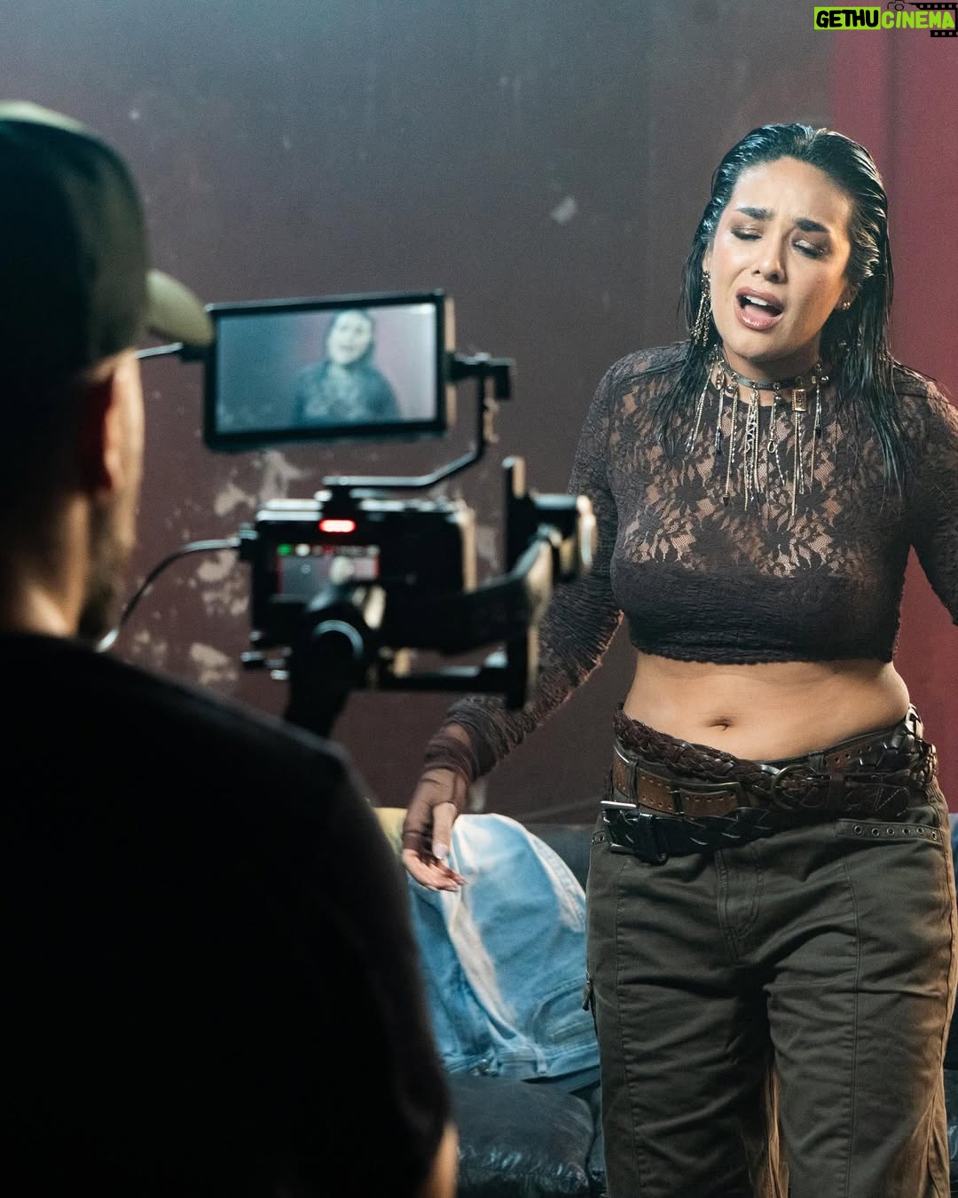 Yahaira Plasencia - 43.9K Likes - “Las Mujeres también se equivocan” ft. @yahairaplasencia ya está disponible en todas las plataformas digitales!! 😍🫶

🇵🇪 & 🇦🇷 unidos en esta canción ❤️

📸 @baezer