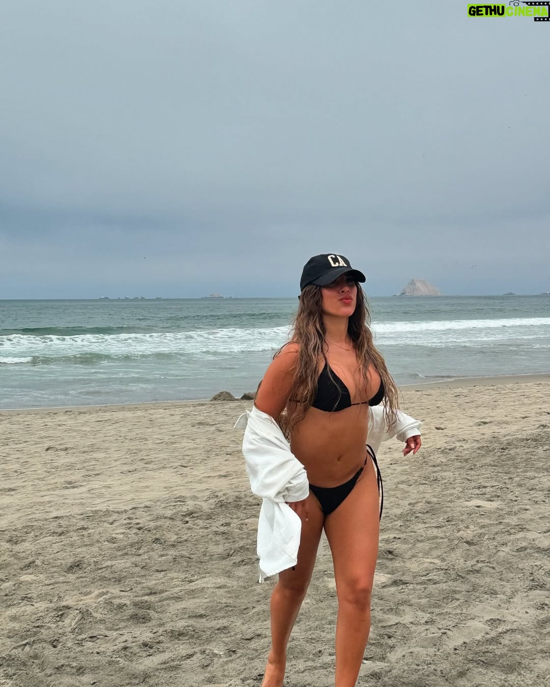 Yahaira Plasencia - 56.2K Likes - 🏝️☀️