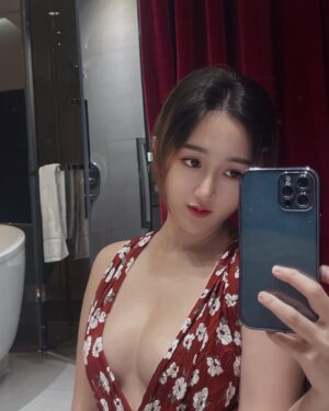 Yang Bao Bei Instagram - 誰都懷念以前的自己.
未經他人苦 莫勸他人善.