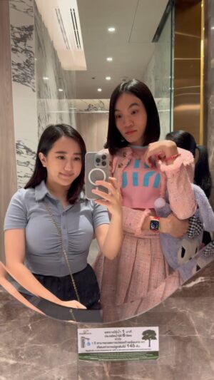 Yang Bao Bei Instagram - 女厕所