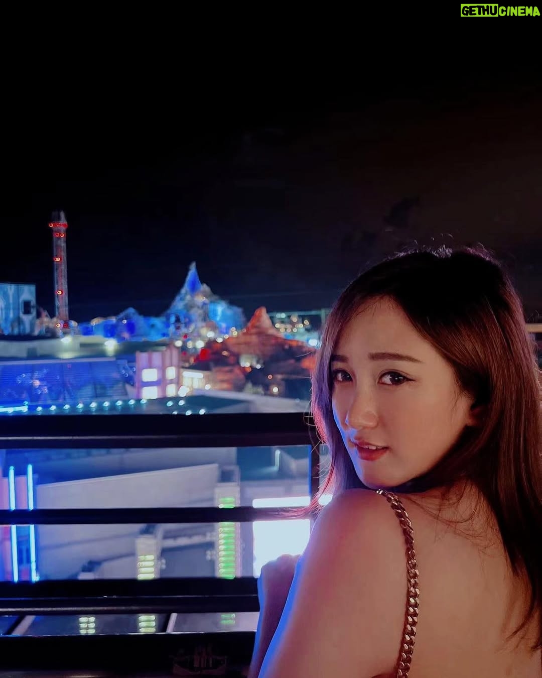Yang Bao Bei - 10K Likes - 我還是很喜歡雲頂的 
雖然這裡的賭場不ngam 我
但是其他的東西我還是依然喜歡

I know I’m not perfect but I do my best.