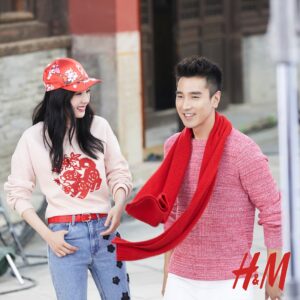Yang Mi Instagram - ❤新衣服～就要新年了，心情和衣服一样美❤❤#HM2018CNY #HM在一起 @hm