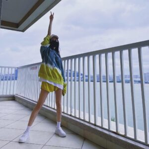 Yang Mi Instagram - 来看我演唱会呀嘻嘻