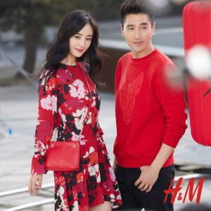 Yang Mi Instagram - ❤新衣服～就要新年了，心情和衣服一样美❤❤#HM2018CNY #HM在一起 @hm