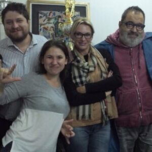 Yanina Latorre Instagram - Q dirias hoy de tu propia muerte…me gustaria escucharte!
Se va el hombre mas brillante q he conocido, no hay ni va a haber alguien como el. Un genio, un distinto…tuve el placer de laburar c el. El dia q me llamo…no me entraba la alegria en el cuerpo…. ME LLAMO LANATA, ENTENDES? …y a partir de ahi me cambio la vida, cambio mi carrera. Me enseño, nos divertimos juntos! Tan buen compañero, tan generoso….trabajar c el era asistir a clases magistrales de radio! Gracias, gracias, gracias Dios por haber podido estar ahi c Lanata! Me quedan mil cuentos, mil anecdotas, mil momentos vividos….lo q se te va a extrañar….sos tan necesario!
Te amo Lanata! Hasta q nos volvamos a encontrar! ❤️
