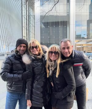 Yanina Latorre Instagram - Lo q me quedo de New York! Nos dio todooooo, mucho frio, nieve, comidita rica, y compartir con amigos del alma!
Los quiero @lolita1823 @gabi1923 ❤️
Y siempre siempre con mi churri @dflatorre 💫