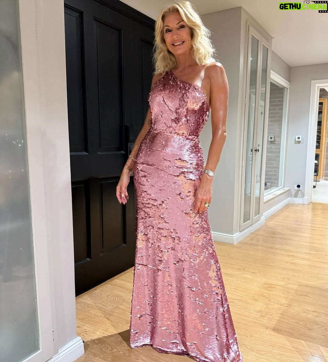 Yanina Latorre - 114K Likes - Look boda Cami&Mario

Vestido @_camilaromano 
Maquillaje @marieladaguer 
Pelo @ga.flowers 
Estilismo @siriomonica