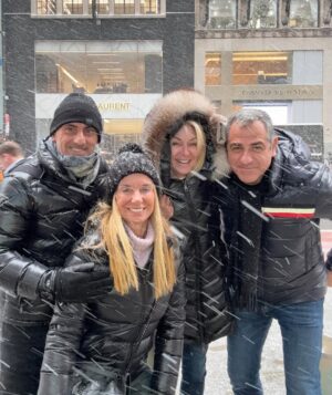 Yanina Latorre Instagram - Lo q me quedo de New York! Nos dio todooooo, mucho frio, nieve, comidita rica, y compartir con amigos del alma!
Los quiero @lolita1823 @gabi1923 ❤️
Y siempre siempre con mi churri @dflatorre 💫