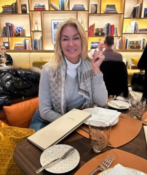 Yanina Latorre Instagram - Lo q me quedo de New York! Nos dio todooooo, mucho frio, nieve, comidita rica, y compartir con amigos del alma!
Los quiero @lolita1823 @gabi1923 ❤️
Y siempre siempre con mi churri @dflatorre 💫