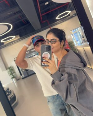 Yashi Tank Instagram - Creating unforgettable memories in the heart of Abu Dhabi, hand in hand. 🇦🇪 @visitabudhabi #InAbuDhabi
🧿