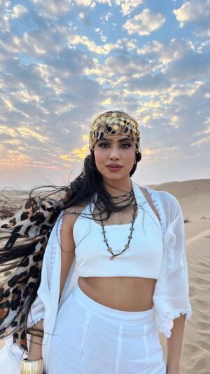 Yashi Tank Instagram - I went all the way to Abu Dhabi to create this 🔥😅❤️