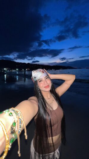 Yashi Tank Instagram - Thailand drafts 🏝️⛱️🕶️🧴
IB- @jissapaull ❤️