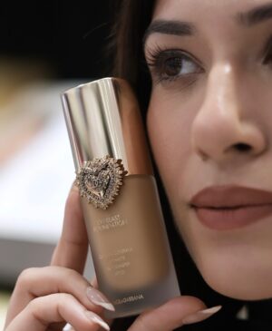 Yashika Khatri Instagram - From Italy, With Love❤️
@dolcegabbana_beauty has landed in India.
Explore Dolce&Gabbana's exquisite makeup at @sephora_india
#DGBeauty #DGMakeup