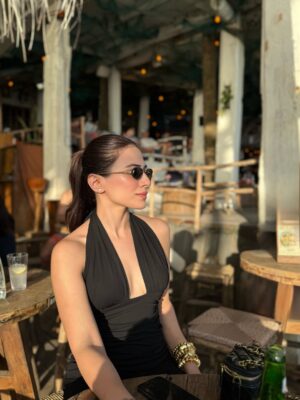 Yashika Khatri Instagram - Sunset hour✨✨