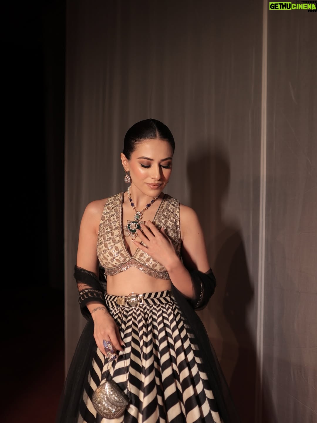Yashika Khatri - 14.6K Likes - In and for @jjvalaya for the grand finale at @hyundaiindia @fdciofficial India Couture Week 2025 with a showcase that encapsulated 33 magnified years of craftsmanship, royalty and timeless design.

Swipe through to see the magical look we created, jewellery, backstage madness and the stunning showstoppers.

Jewellery Partner @archanaaggarwalofficial 
Makeup & Hair @aishshreyamua 

#jjvalaya #jjvalayacouture #fdci#icw