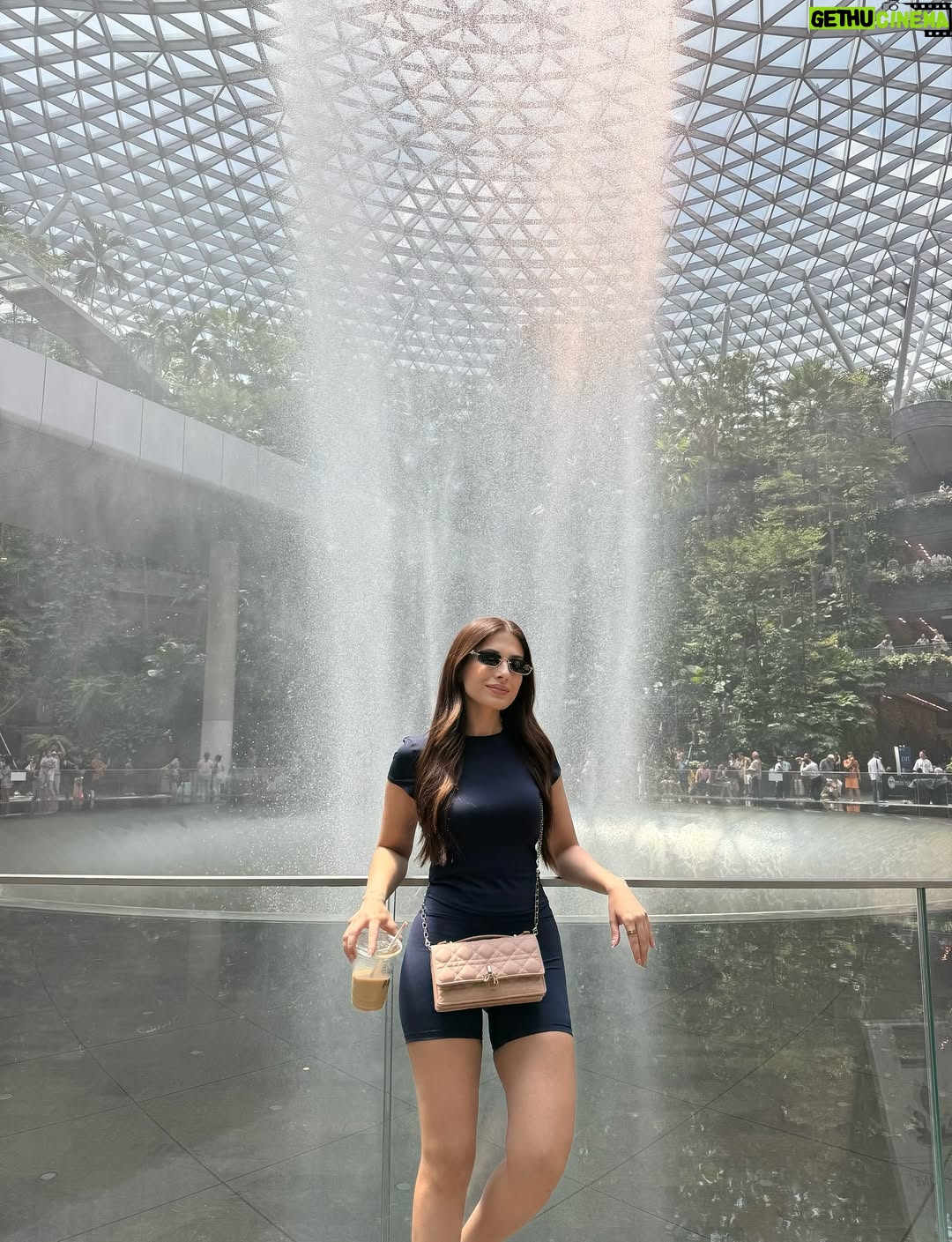 Yashika Khatri - 17.3K Likes - 24 Hours in Singapore 🤍
