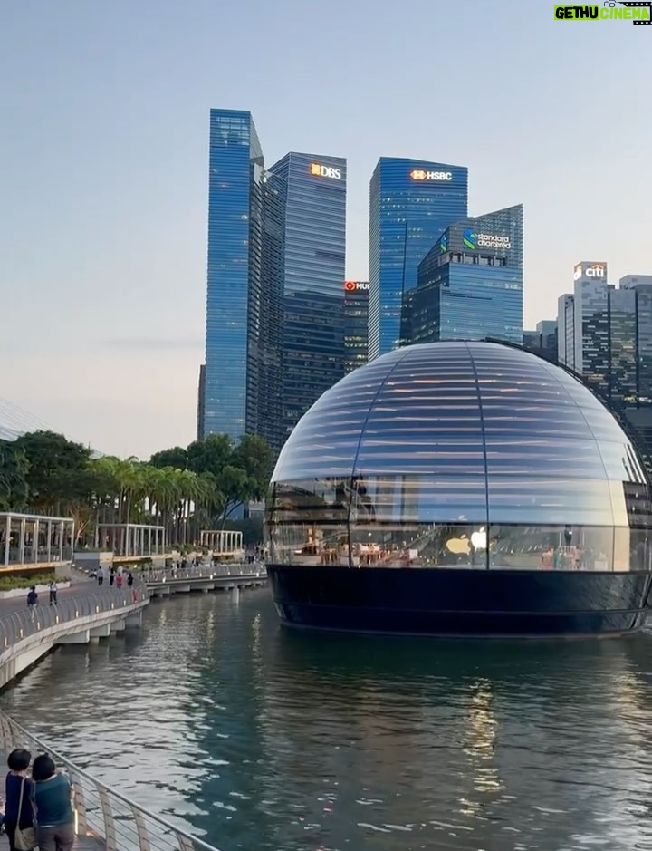 Yashika Khatri - 17.3K Likes - 24 Hours in Singapore 🤍