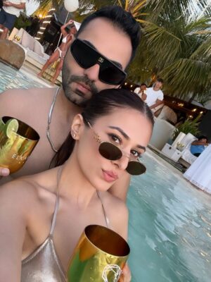 Yashika Khatri Instagram - Little bit of this & little bit of that #endofsummer