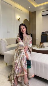 Actress Yashika Khatri HD Photos and Wallpapers August 2025