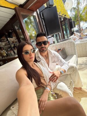 Yashika Khatri Instagram - Little bit of this & little bit of that #endofsummer