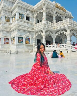 Yashika Sharma Instagram - Radhe radhe🪈🦚♥️ #yashuh