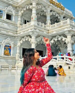 Yashika Sharma Instagram - Radhe radhe🪈🦚♥️ #yashuh