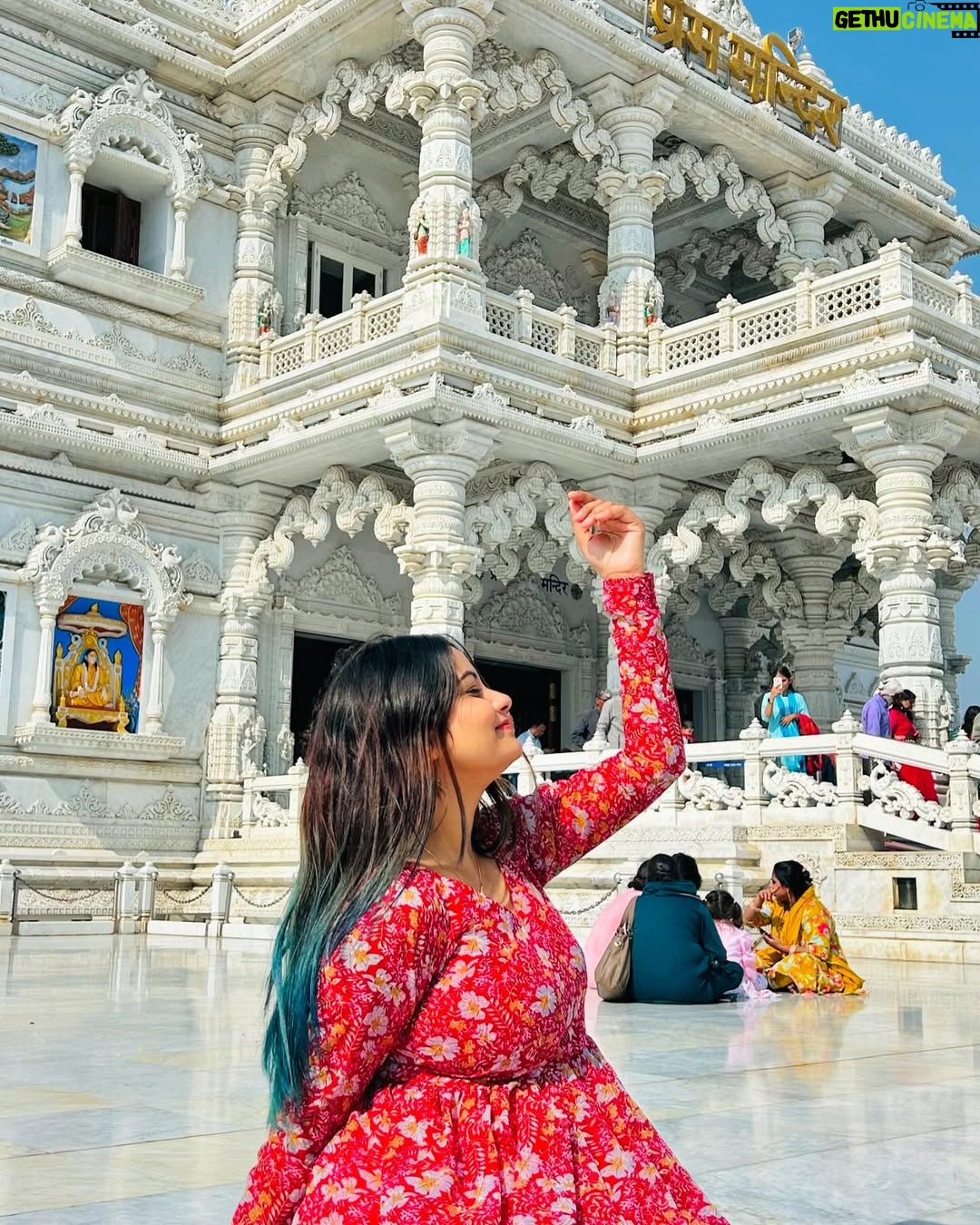 Yashika Sharma - 41.6K Likes - Radhe radhe🪈🦚♥️ #yashuh