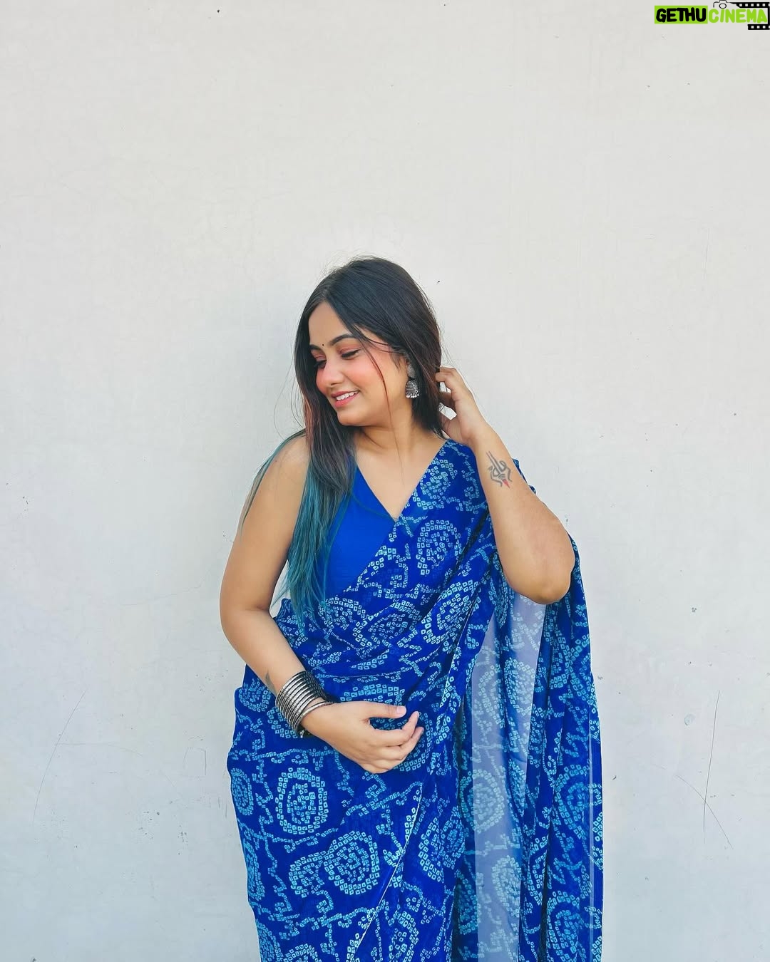Yashika Sharma - 20.9K Likes - 🧿 #yashuh #post #feed #instagram #réel #discovery #pose #photos #saree