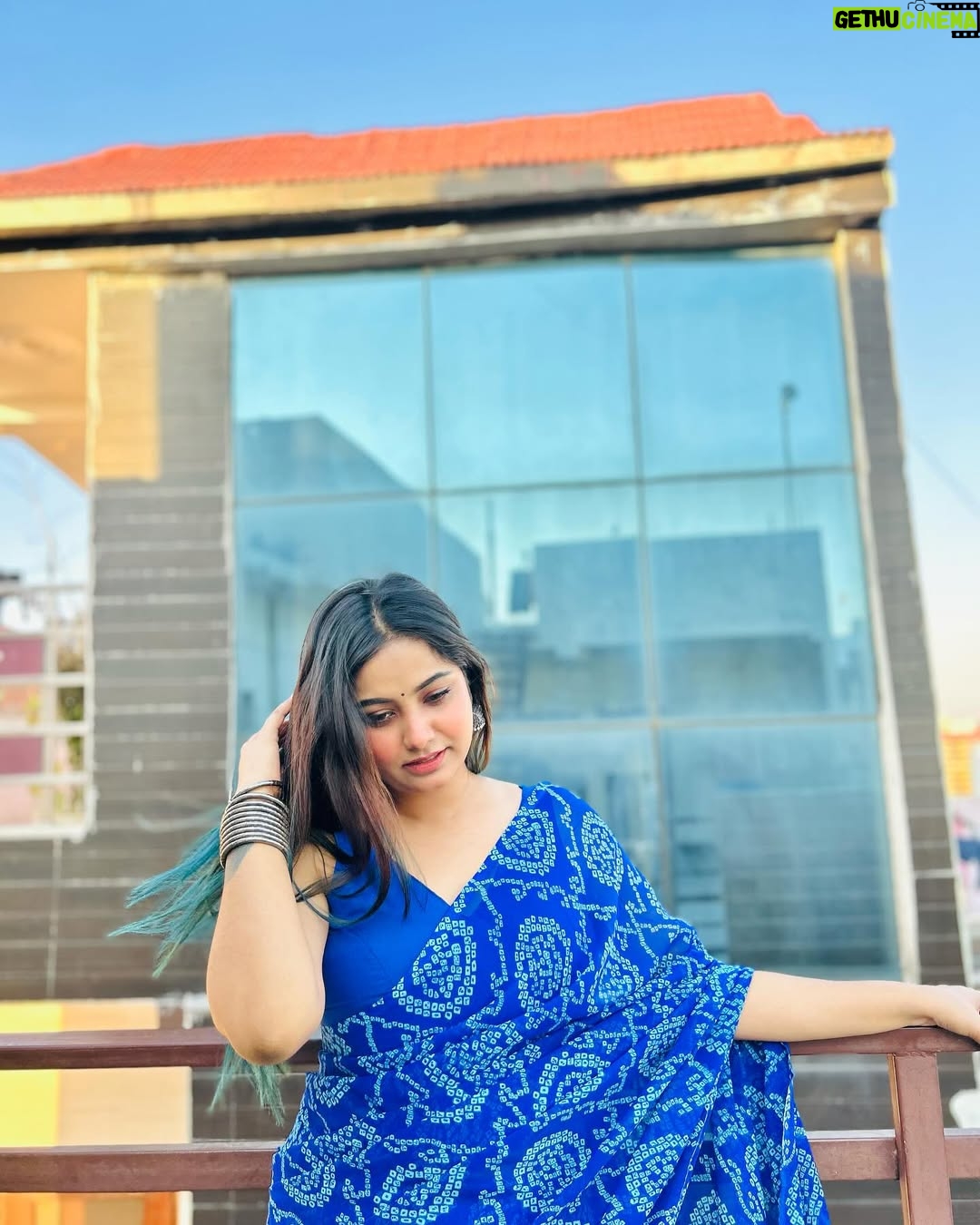 Yashika Sharma - 20.9K Likes - 🧿 #yashuh #post #feed #instagram #réel #discovery #pose #photos #saree