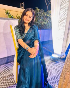 Yashika Sharma Instagram - 🧿♥️ #yashuh #discovery #hello #pose #photo #saree