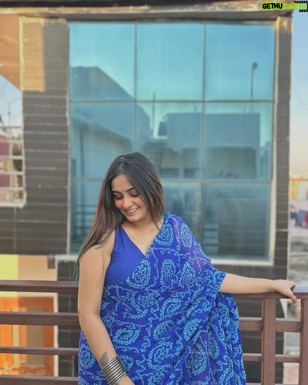 Yashika Sharma - 20.9K Likes - 🧿 #yashuh #post #feed #instagram #réel #discovery #pose #photos #saree