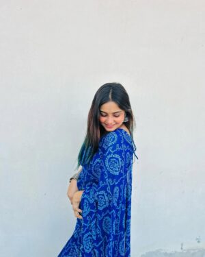 Yashika Sharma Instagram - 🧿 #yashuh #post #feed #instagram #réel #discovery #pose #photos #saree