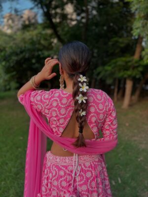 Yashita Rai Instagram - Festive season ki khushboo aane lagi haii 🥹✨💛 favourite time of the year 🍃🤌🏻
.
.
.
.
.
.
.
.
.
.
[ Ethnic Photodump , Festivals , Ethnic , Indian Outfits #explore #fyp #photodump #festivefashion #festive #festivewear ]