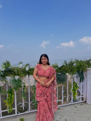 Yashita Rai Instagram - Festive season ki khushboo aane lagi haii 🥹✨💛 favourite time of the year 🍃🤌🏻
.
.
.
.
.
.
.
.
.
.
[ Ethnic Photodump , Festivals , Ethnic , Indian Outfits #explore #fyp #photodump #festivefashion #festive #festivewear ]