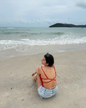 Yashita Rai Instagram - Salty hair , sandy toes and a heart full of joy 🐚🌊☀️🏝️🧴👒🌻 beach day therapy 🥹🩵
.
.
.
.
.
.
.
.
.
[ Beach Photodump , Beach Day , Ocean #explore #fyp #beach #beachday #beachlovers #waterbaby #pinterest #pinterstinspired #cute #vacation #langkawi #wishlinked ]